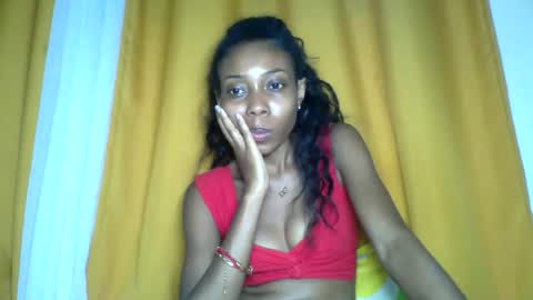 layannek online show from November 25, 6:52 pm