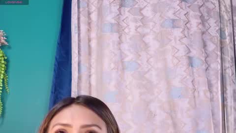 Snapshot of layla_17 chatting on June 9, 5:57 pm layla_17 online show from June 9, 5:57 pm