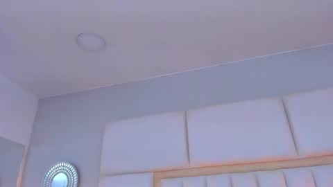 Snapshot of laylaadoll_ chatting on June 13, 7:01 pm Lau online show from June 13, 7:01 pm