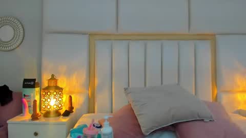Snapshot of laylaadoll_ chatting on July 14, 6:46 pm Lau online show from July 14, 6:46 pm