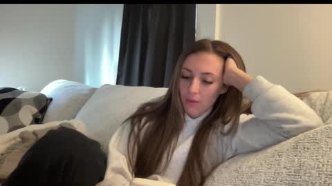 laylahlaylah1 online show from November 6, 3:24 pm