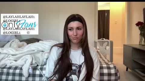 laylahlaylah1 online show from December 22, 5:32 pm