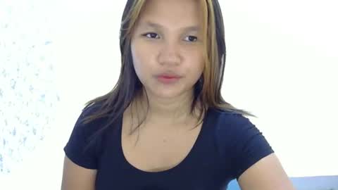 Snapshot of laylanimfa chatting on June 15, 9:00 am Nimfa online show from June 15, 9:00 am