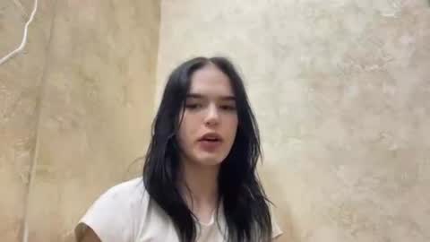 Snapshot of laylawintz chatting on March 30, 5:14 pm Luna online show from March 30, 5:14 pm