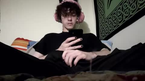 Snapshot of laymetorest420 chatting on February 27, 3:47 am Stitch online show from February 27, 3:47 am