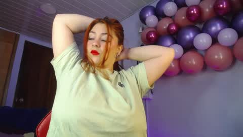 Vannessa  online show from February 5, 1:00 pm