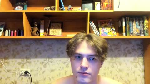 Snapshot of lazaret1k chatting on December 2, 1:47 am Vladi online show from December 2, 1:47 am