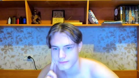 Snapshot of lazaret1k chatting on December 11, 7:57 pm Vladi online show from December 11, 7:57 pm
