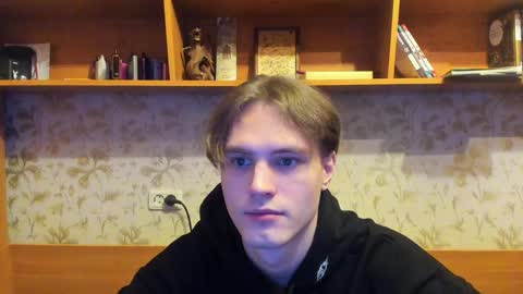 Snapshot of lazaret1k chatting on December 13, 6:49 pm Vladi online show from December 13, 6:49 pm