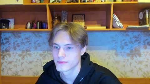 Snapshot of lazaret1k chatting on December 13, 9:52 pm Vladi online show from December 13, 9:52 pm