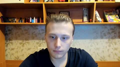 Snapshot of lazaret1k chatting on February 1, 7:47 am Vladi online show from February 1, 7:47 am