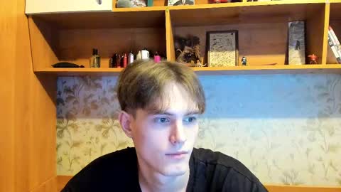 Snapshot of lazaret1k chatting on February 13, 5:11 pm Vladi online show from February 13, 5:11 pm