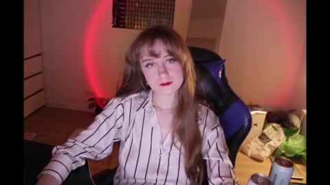 lazy_dazzy online show from October 12, 8:08 pm