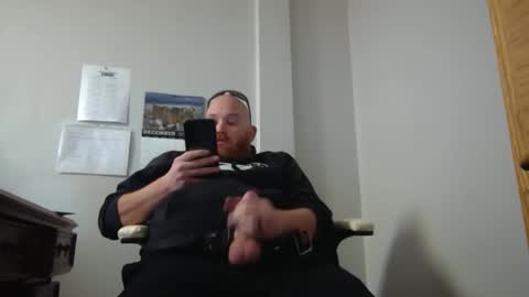 Snapshot of lboyce09007 chatting on January 17, 12:48 am looking to chat and cum online show from January 17, 12:48 am