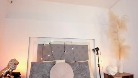 lea_walkerr online show from February 27, 8:09 pm