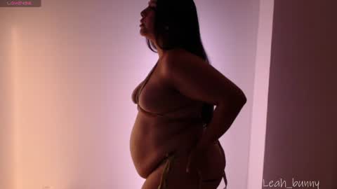 Leah online show from June 29, 5:46 am