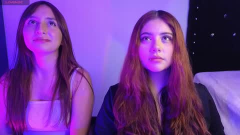 Snapshot of leah_moon11 chatting on December 18, 4:18 am leah_moon11 online show from December 18, 4:18 am