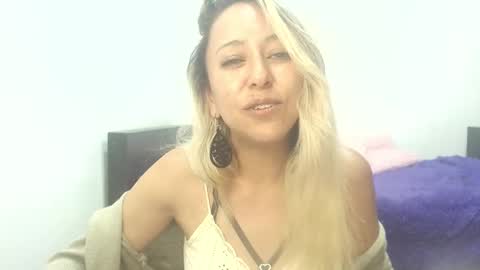 leah_susman online show from September 17, 1:40 am