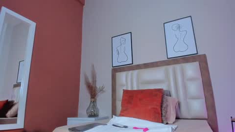 Leah Carter online show from February 3, 9:18 pm