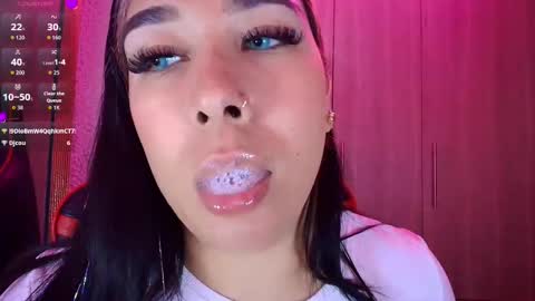 leah online show from February 15, 7:51 am