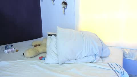 Hey Im Lea online show from April 14, 6:47 pm