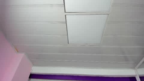 leamoreau__ online show from October 12, 12:15 pm