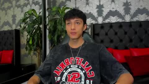 Lean online show from April 6, 2:18 pm