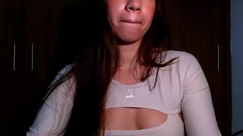 leanaalhub online show from January 15, 5:45 am