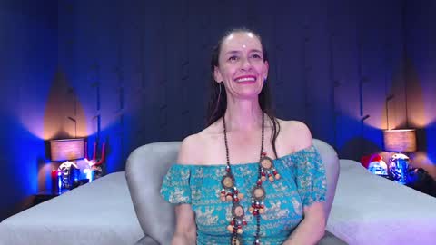Leana online show from December 14, 8:51 pm