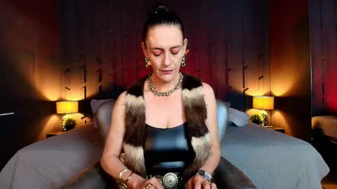 Leana online show from October 6, 12:02 pm