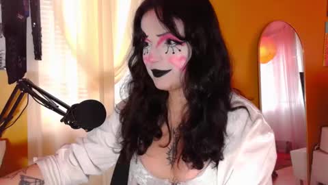 Lea Ray Pie online show from October 16, 7:26 pm