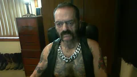 leathergreaser online show from March 11, 8:42 pm