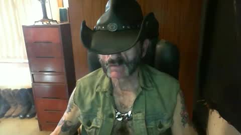 leathergreaser online show from January 9, 6:38 am