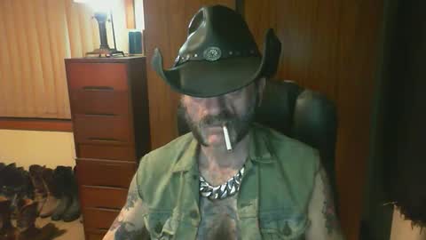 leathergreaser online show from March 22, 2:31 pm