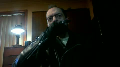 leathergreaser online show from June 20, 10:01 pm