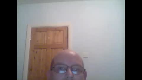 Snapshot of leatherpants68 chatting on October 3, 7:11 pm leatherpants68 online show from October 3, 7:11 pm