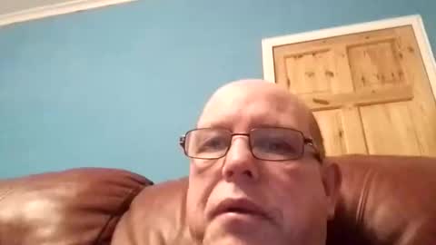 leatherpants68 online show from January 8, 10:56 pm