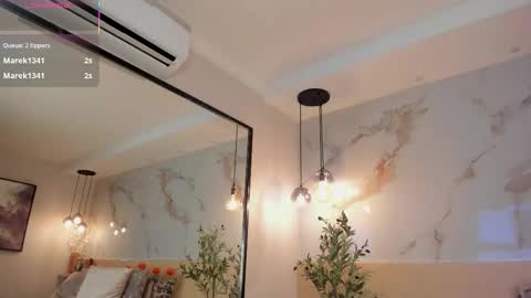 Snapshot of leathompson1 chatting on November 3, 11:04 pm online show from November 3, 11:04 pm