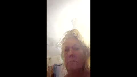 lee4play2272 online show from April 2, 1:53 pm