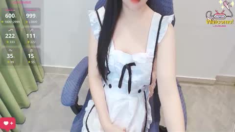 Lee online show from February 2, 11:36 pm