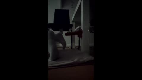 leehillery1 online show from December 17, 1:44 am