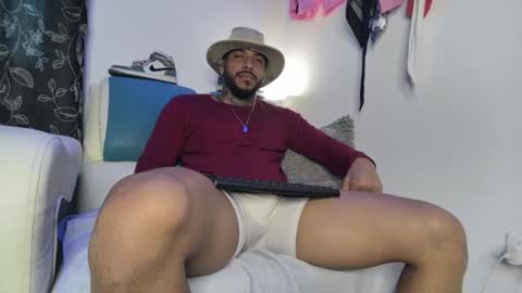 leenar_key online show from February 3, 2:45 pm