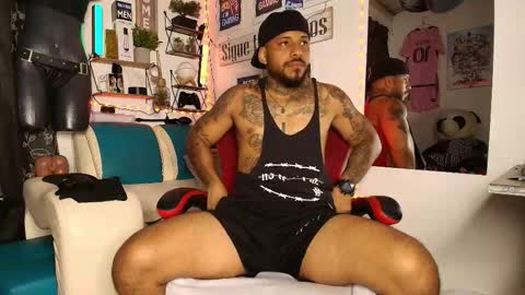 leenar_key online show from February 18, 11:11 pm