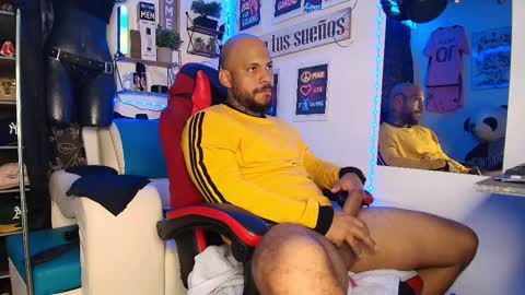 leenar_key online show from February 26, 2:05 pm