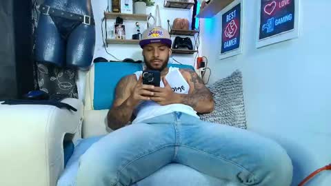 leenar_key online show from June 10, 1:17 am