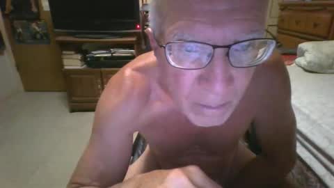 leezamm1132 online show from June 4, 1:44 am