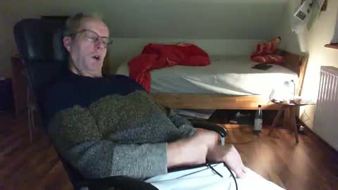 Dave online show from January 5, 10:19 pm