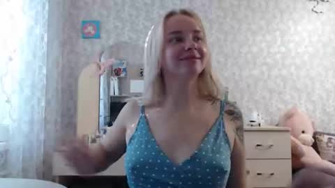 Snapshot of leggywily25 chatting on September 29, 11:15 am leggywily25 online show from September 29, 11:15 am