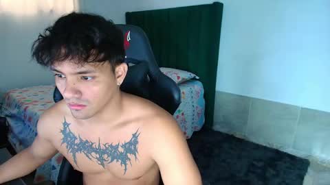  Lei  online show from April 20, 9:49 pm