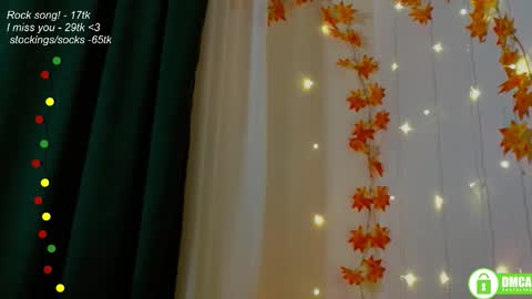 hey Im Leia and I love rock  online show from November 8, 8:07 pm